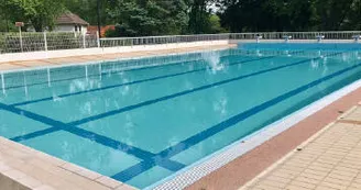 Piscine Robert Saigne à Saint-Germain-des-Fossés