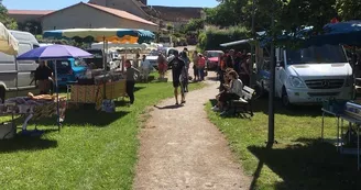 Marché de Taxat-Senat