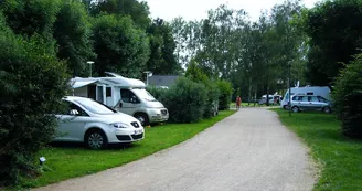 aire-de-camping-car-camping-de-la-rivière-nyoiseau-49-accam-photo-1