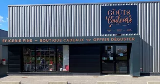 les-goûts-et-les-couleurs-epicerie-beaupreau-exterieur