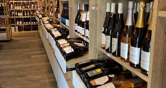 les-goûts-et-les-couleurs-epicerie-beaupreau-vins