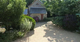 Gîte La Haye - Arrivée au gite du jardin_2