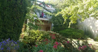 Gîte De Pont au Vieux Briollay - Montée de l'escalier_2