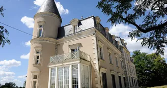 exterieur-chateau-bois-giraud-philbert-mauges-angers-nantes-anjou-osezmauges