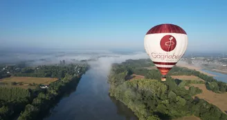 Montgolfière au-dessus de la Loire