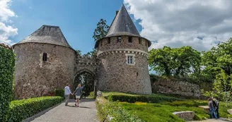 office-tourisme-accueil-champtoceaux-une-autre-loire-citadelle-®D.Drouet