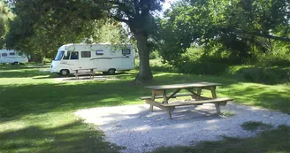 Aire camping-cars - Saint Dizant du Gua