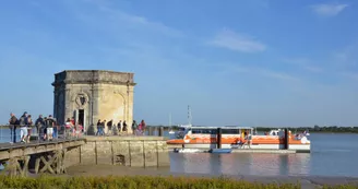 Croisières Fée des Îles by Compagnie Interîles : Saint-Nazaire/Charente - île d'Aix