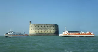 Croisières Fée des Îles by Compagnie Interîles : Fouras - Tour de Fort Boyard