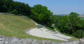 Théâtre et sanctuaire gallo-romains des bouchauds