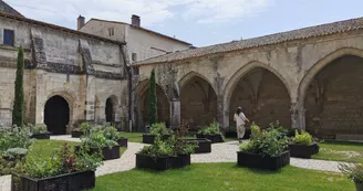 Cloître de la cathédrale Saint-Pierre