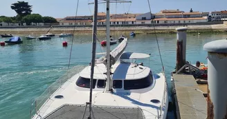 Balade en mer journée Ile d'Aix (8h) en catamaran à voile par Blue Note