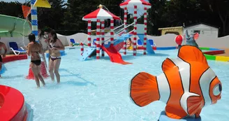 Nuit en tente écolodge au Camping Val de Loire en Ré