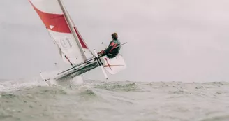 Cours de catamarans enfant par Ile de Ré Voile à La Couarde