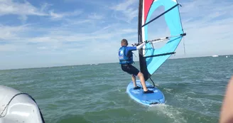 À partir de 6 ans, stage initiation sur le marais des optimists, puis en mer (dériveurs et catamarans)