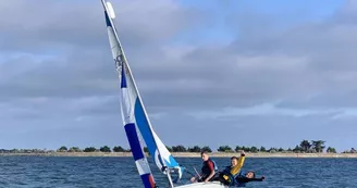 Stage et cours particulier en optimist, planche à voile, dériveur, catamaran, par le CNAR