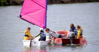 Stage et cours particulier en optimist, planche à voile, dériveur, catamaran, par le CNAR