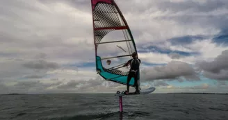 Stage de planche à voile, dériveur ou catamaran et navigation libre par "Centre Nautique Couardais du Goisil"