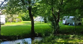 Camping de Dampierre-sur-Boutonne - Au Fil de La Boutonne