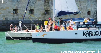 Après-midi aventure en catamaran à voile vers Fort Boyard – Kapalouest