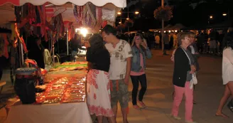 Marché nocturne de Vaux-sur-Mer