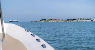 Bateau à louer, le loup des mers