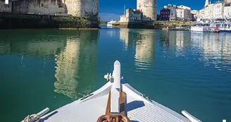 Tour de la baie sur un bateau traditionnel à moteur - Kapalouest