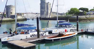 Tour de la baie sur un bateau traditionnel à moteur - Kapalouest