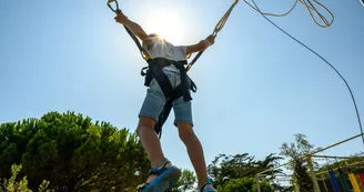 Minigolf et trampoline au Tennis et Padel des Pertuis