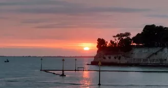 Jolie maison avec piscine proche de la plage