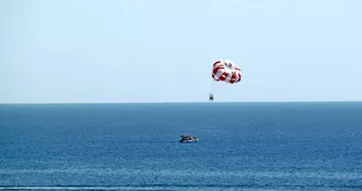 Parachute ascensionnel