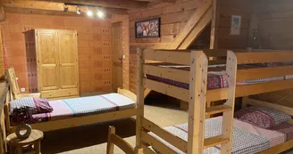 Gîte  d'étape et de séjour La Ferme de Médille