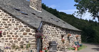 Gîte  d'étape et de séjour La Ferme de Médille