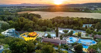 Aire de service camping-car au camping le Pommier Ciela Village