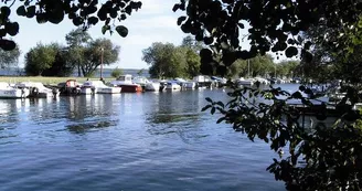 Aire de camping-car à Gastes 5