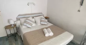 hotel-au-bon-landais-biscarrosse-chambre