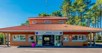 residence-le-domaine-des-grands-lacs-parentis-en-born-reception