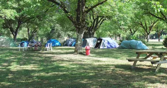 Camping La Peyrugue