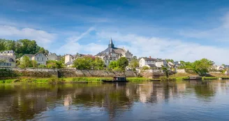 Visites de groupe guidées et commentées du village et/ou de la collégiale de Candes-Saint-Martin