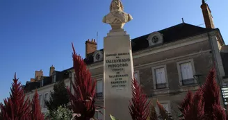 Visite de la ville de Valençay "Sur les Pas de Talleyrand"