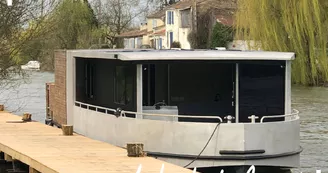 Au bout du Marais - Location de bateaux habitables