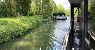 Au bout du Marais - Location de bateaux habitables