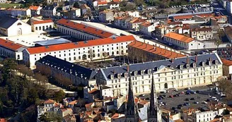 Les cavaleries à Niort, entre Dragons et Hussards