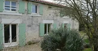 Gîte "Côté Marguerites" - Le Hameau de Sainte-Mégrine