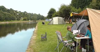 Aire d'accueil camping-car Les Grèves_1