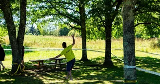 Saint-Victurnien_basedeloisirs_slackline