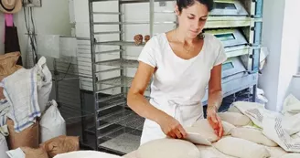 Ferme des chantouroux travail au fournil