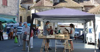 Marché hebdomadaire de Saint-Léonard de Noblat