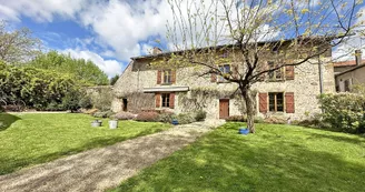 Maison d'hôtes 'les lits des fées' à Vayres en Haute-Vienne (Nouvelle Aquitaine)_1