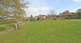 Gite des Hauts de Bosmie, commune de Bosmie L'Aiguille en Limousin - la pelouse_24